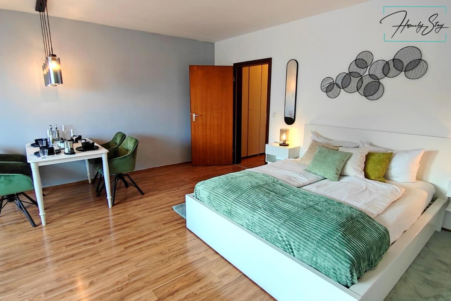 Homely Stay Serenity Greens - Stylisch Studio-Apartment With Kitchen - 10 Min To Central Station, Pet Friendly ミュンヘン エクステリア 写真