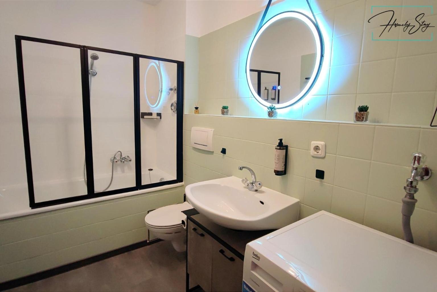 Homely Stay Serenity Greens - Stylisch Studio-Apartment With Kitchen - 10 Min To Central Station, Pet Friendly ミュンヘン エクステリア 写真