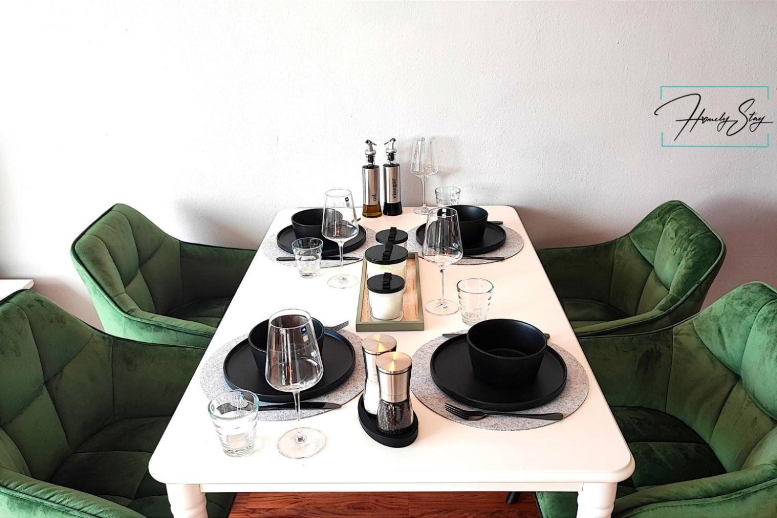 Homely Stay Serenity Greens - Stylisch Studio-Apartment With Kitchen - 10 Min To Central Station, Pet Friendly ミュンヘン エクステリア 写真